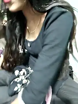 Yours-Zeenat online show from March 1, 10:06 am