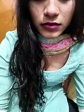 Yours-Zeenat online show from March 2, 7:32 pm