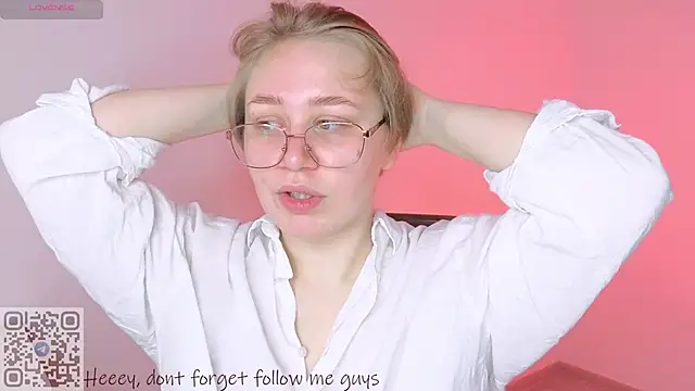 starsonthesky online show from February 22, 8:24 am