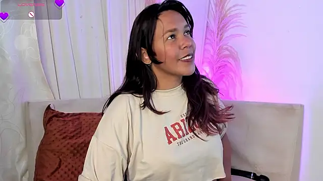 Snapshot of Emelygil_1 chatting on February 2, 7:56 pm Emelygil 1 online show from February 2, 7:56 pm