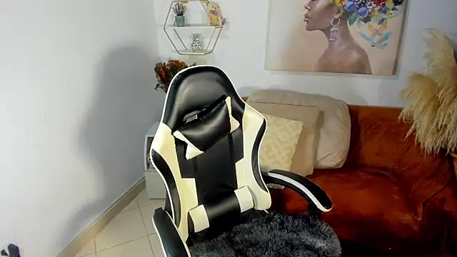 erika lyrics online show from March 6, 4:31 am