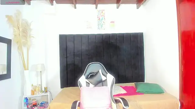 karen adamss online show from January 10, 3:52 am