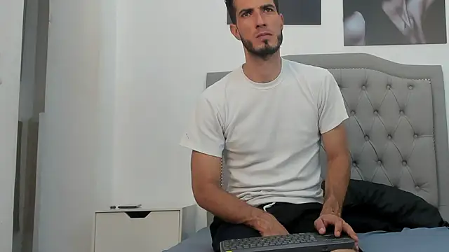 marc ruffa online show from February 8, 7:28 pm