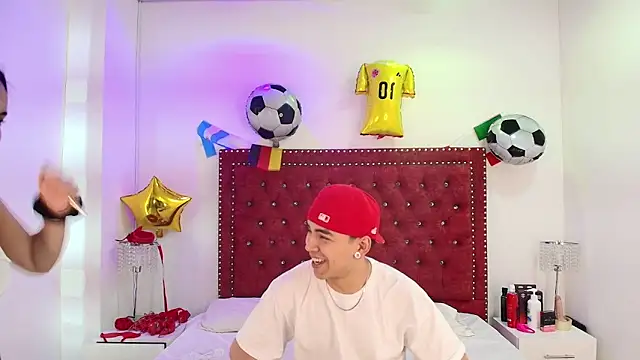 Jaden and sofia online show from July 1, 3:08 am