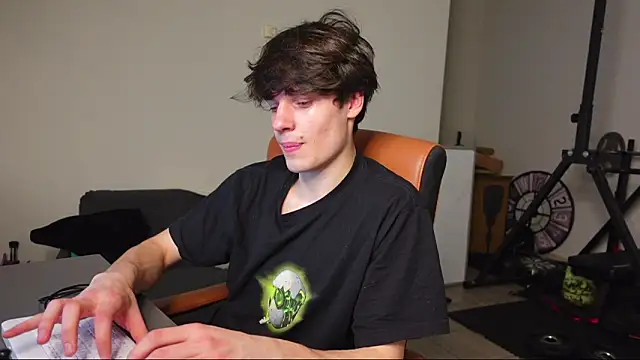 Snapshot of Daniel_Shawnn chatting on January 12, 2:11 pm Daniel Shawnn online show from January 12, 2:11 pm