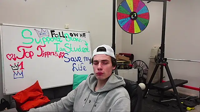 Snapshot of Daniel_Shawnn chatting on February 5, 2:43 pm Daniel Shawnn online show from February 5, 2:43 pm