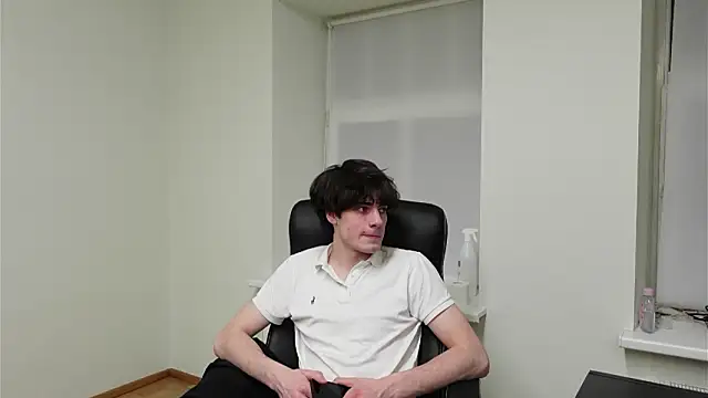 Snapshot of Daniel_Shawnn chatting on February 12, 12:27 am Daniel Shawnn online show from February 12, 12:27 am