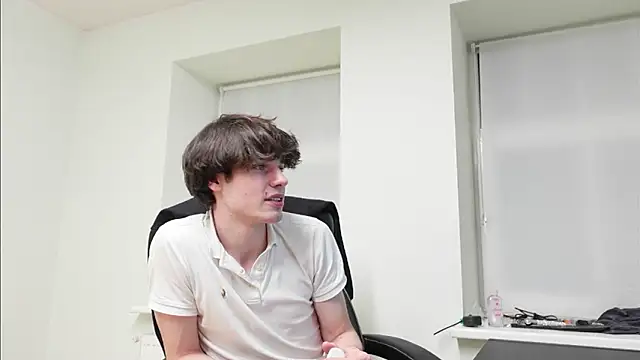 Snapshot of Daniel_Shawnn chatting on February 13, 12:06 am Daniel Shawnn online show from February 13, 12:06 am