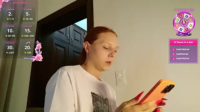 Snapshot of ViktoriaSilk chatting on April 27, 5:22 pm ViktoriaSilk online show from April 27, 5:22 pm
