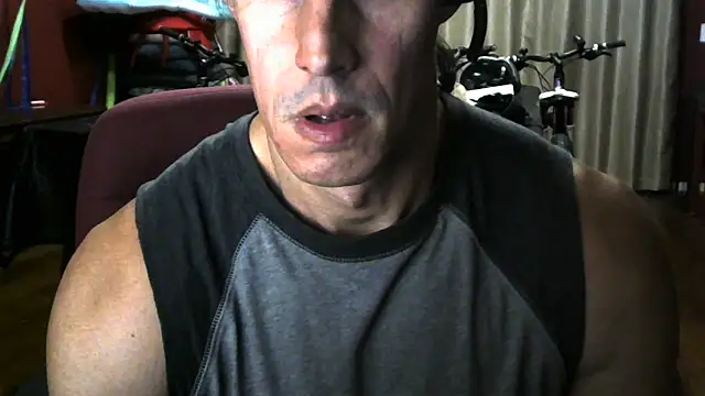 Snapshot of koolchillfun696969 chatting on May 22, 3:57 am koolchillfun696969 online show from May 22, 3:57 am