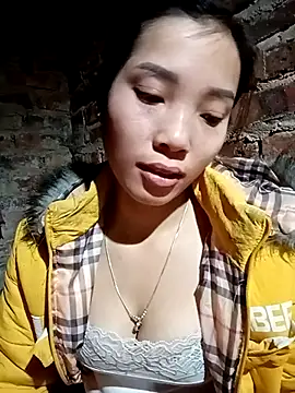 yeutinh00 online show from January 7, 7:27 pm