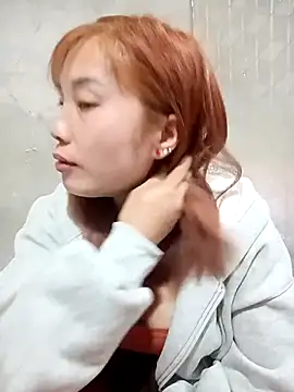 yeutinh00 online show from March 13, 5:08 pm