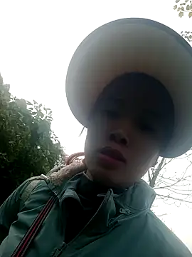 yeutinh00 online show from March 16, 12:17 am