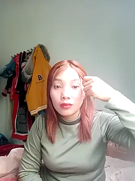 yeutinh00 online show from March 16, 5:44 am