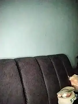 Snapshot of Alma_Kieran chatting on January 10, 2:57 am Alma Kieran online show from January 10, 2:57 am