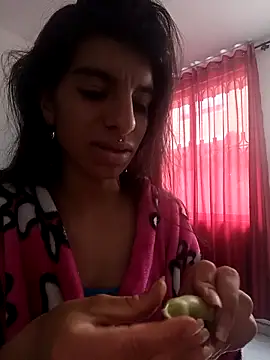 Snapshot of Alma_Kieran chatting on February 2, 7:12 pm Alma Kieran online show from February 2, 7:12 pm