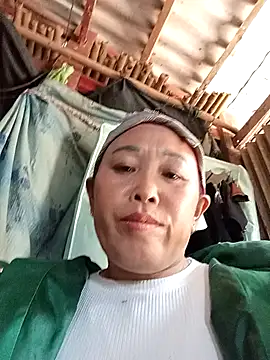 dakota-kis online show from December 23, 6:11 am