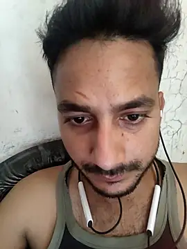 Snapshot of amazingboyyy12 chatting on June 6, 7:02 am amazingboyyy12 online show from June 6, 7:02 am