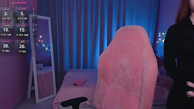 Haya Harareet online show from February 24, 8:12 am