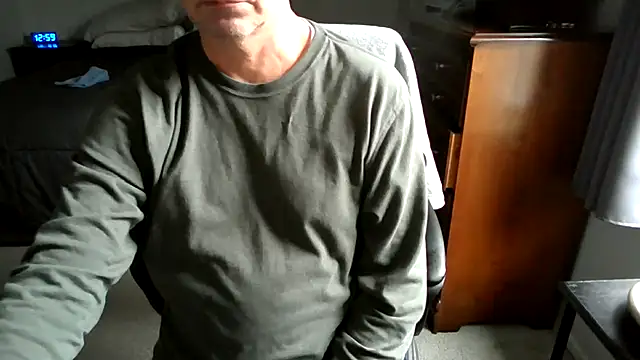 Snapshot of MatureSexy1700 chatting on January 6, 6:00 pm MatureSexy1700 online show from January 6, 6:00 pm