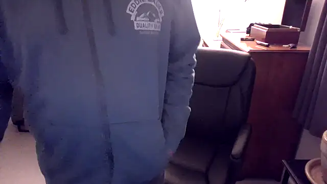 Snapshot of MatureSexy1700 chatting on January 15, 2:05 am MatureSexy1700 online show from January 15, 2:05 am