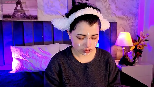 Sienna Desiree online show from May 4, 1:29 pm