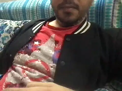 Snapshot of sundar85m chatting on February 3, 5:51 pm sundar85m online show from February 3, 5:51 pm