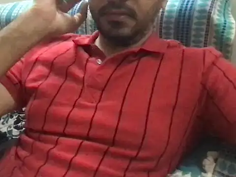 Snapshot of sundar85m chatting on February 7, 5:49 pm sundar85m online show from February 7, 5:49 pm