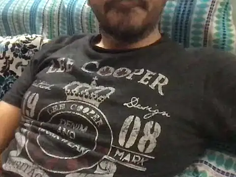 Snapshot of sundar85m chatting on February 9, 5:50 pm sundar85m online show from February 9, 5:50 pm