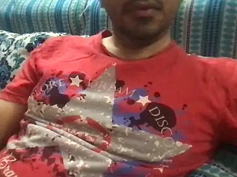 Snapshot of sundar85m chatting on March 16, 6:12 pm sundar85m online show from March 16, 6:12 pm