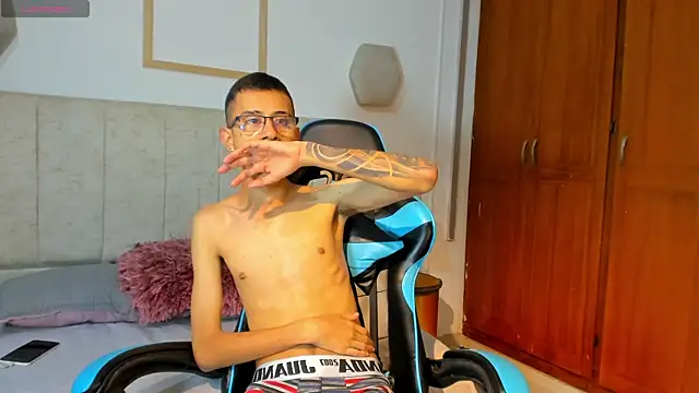 asher lux online show from January 6, 1:48 pm