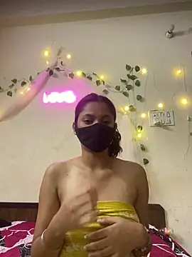 Snapshot of sexyyy_sonia chatting on June 29, 10:59 am sexyyy sonia online show from June 29, 10:59 am