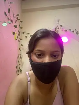 Snapshot of sexyyy_sonia chatting on July 4, 6:08 am sexyyy sonia online show from July 4, 6:08 am