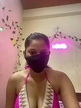 Snapshot of sexyyy_sonia chatting on July 17, 5:47 am sexyyy sonia online show from July 17, 5:47 am