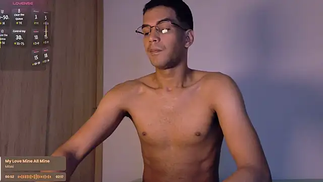 Snapshot of Pikashu7u7 chatting on January 16, 3:10 am Pikashu7u7 online show from January 16, 3:10 am