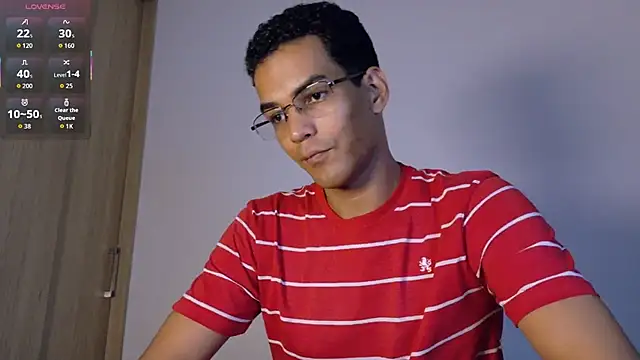 Snapshot of Pikashu7u7 chatting on February 13, 3:02 am Pikashu7u7 online show from February 13, 3:02 am