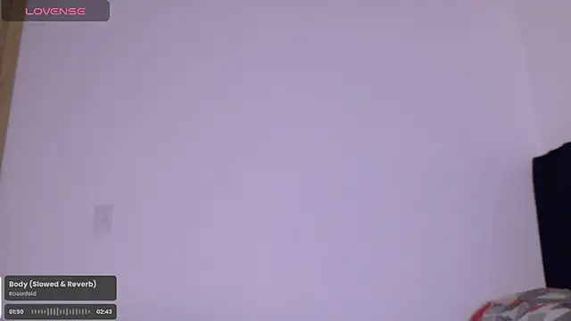 Snapshot of Pikashu7u7 chatting on February 27, 2:44 am Pikashu7u7 online show from February 27, 2:44 am