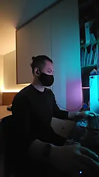 OnlyHand9x online show from March 3, 5:30 pm