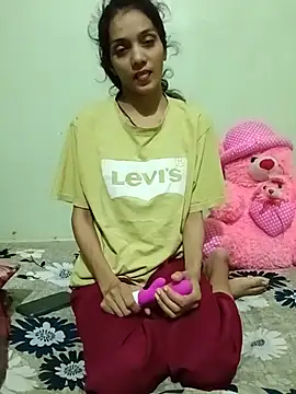 Snapshot of Honey_lily-93 chatting on June 8, 4:07 pm Honey lily-93 online show from June 8, 4:07 pm