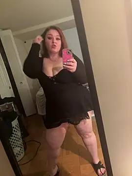 KittyCreamKisses online show from February 14, 11:56 pm