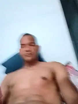 Snapshot of peubaianop19c chatting on January 13, 3:23 am peubaianop19c online show from January 13, 3:23 am