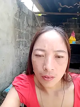 Snapshot of muamua99 chatting on May 16, 12:07 am muamua99 online show from May 16, 12:07 am