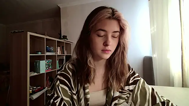 Dia DeAmas online show from February 10, 9:24 am