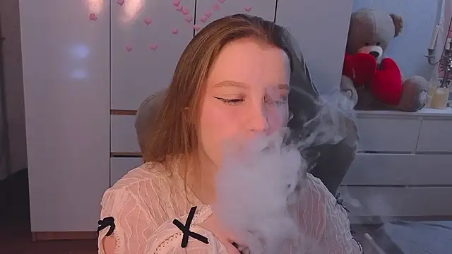 Snapshot of Ol1via chatting on February 19, 1:23 am Ol1via online show from February 19, 1:23 am