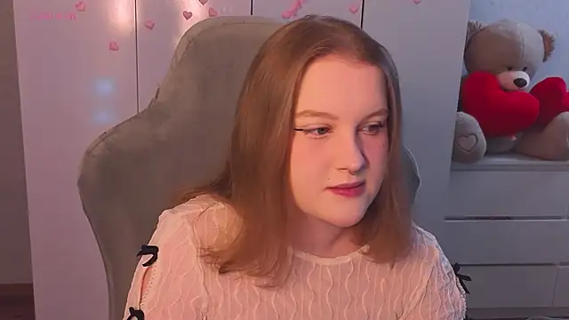 Snapshot of Ol1via chatting on February 22, 1:40 am Ol1via online show from February 22, 1:40 am