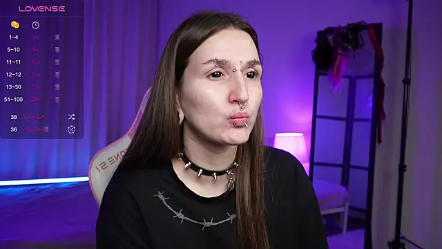 Alice Goth online show from July 22, 7:33 am