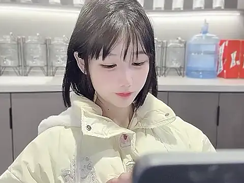 Snapshot of Ccc7- chatting on January 14, 11:16 am Ccc7- online show from January 14, 11:16 am