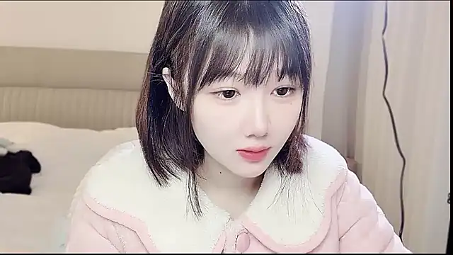 Snapshot of Ccc7- chatting on February 25, 2:05 pm Ccc7- online show from February 25, 2:05 pm