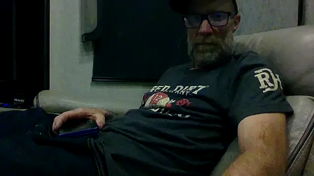 Snapshot of tittycum3636 chatting on February 21, 6:36 am tittycum3636 online show from February 21, 6:36 am