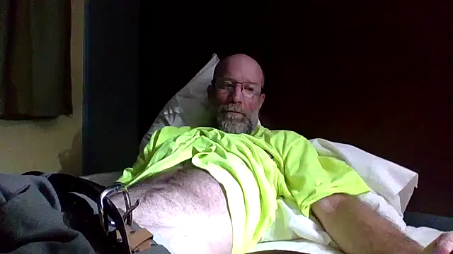 Snapshot of tittycum3636 chatting on March 2, 11:28 am tittycum3636 online show from March 2, 11:28 am